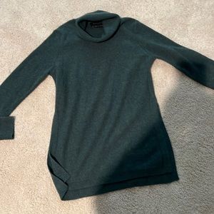 Tahari Cashmere